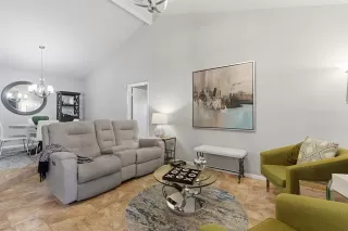 Photo #5: 21217710 Listing 