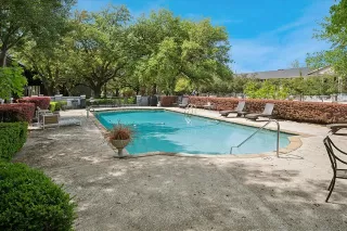 Photo #2: 21217894 Listing 