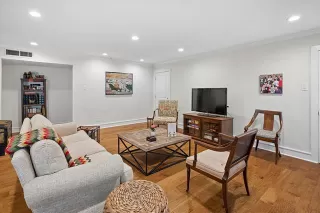 Photo #4: 21217894 Listing 