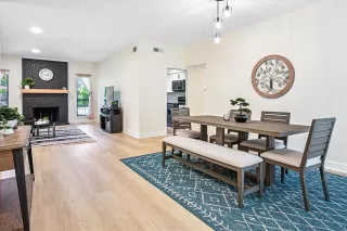 Photo #2: 21218051 Listing