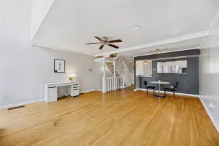 Photo #6: 21218143 Listing