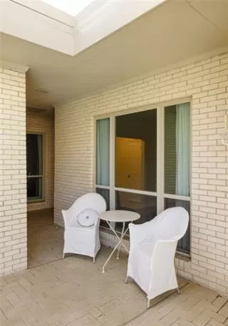 Photo #4: 21218512 Listing 