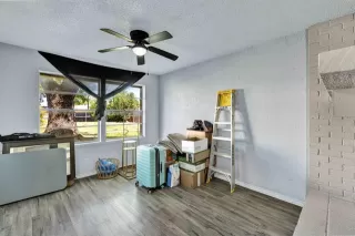 Photo #3: 21218533 Listing