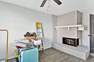 Photo #4: 21218533 Listing