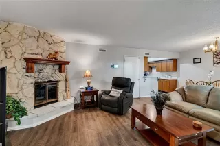 Photo #6: 21218555 Listing