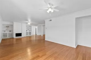 Photo #2: 21219515 Listing