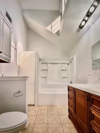 Photo #6: 21219844 Listing