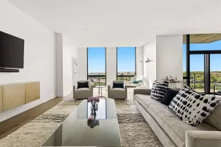 Photo #2: 21220124 Listing 