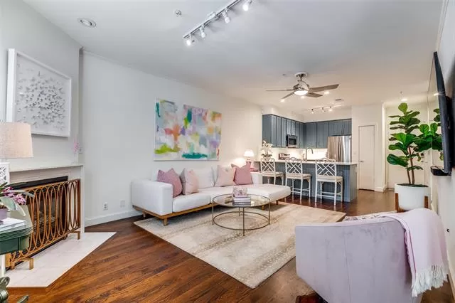 MLS: 21220172 Condo For Sale