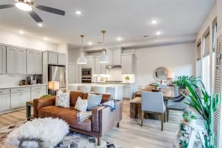 Photo #5: 21220217 Listing 