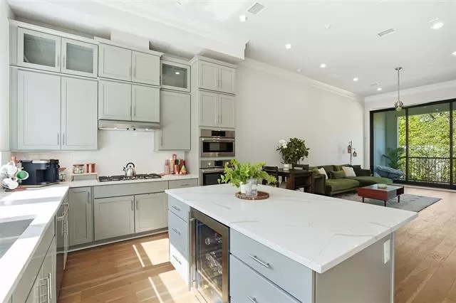 MLS: 21220247 Condo For Sale