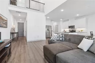 Photo #3: 21220382 Listing