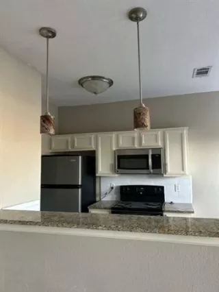 Photo #2: 21220391 Listing 