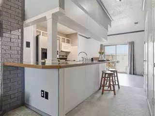 Photo #6: 21220555 Listing 