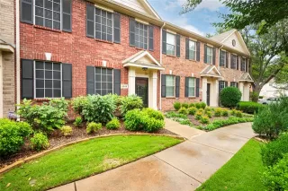 Photo #4: 21220682 Listing