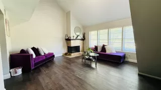 Photo #5: 21220992 Listing