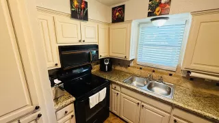 Photo #6: 21220992 Listing