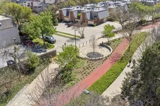 Photo #3: 21221400 Listing 