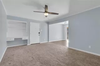 Photo #2: 21221436 Listing