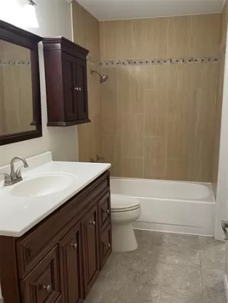 Photo #5: 21221916 Listing