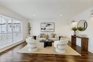 Photo #3: 21222079 Listing