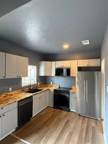 MLS: 21222125 Condo For Sale