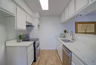 Photo #6: 21222357 Listing