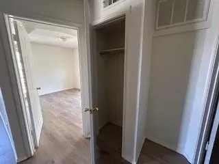 Photo #4: 21222373 Listing