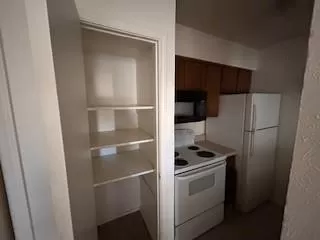 Photo #6: 21222373 Listing