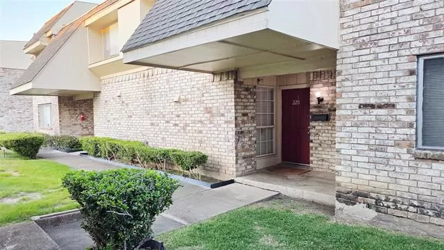 MLS: 21222577 Condo For Sale