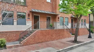 Photo #2: 21223042 Listing