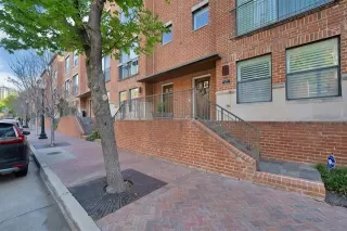 Photo #3: 21223042 Listing