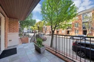 Photo #4: 21223042 Listing