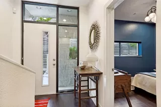 Photo #5: 21223165 Listing