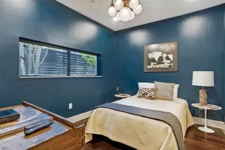 Photo #6: 21223165 Listing