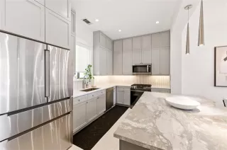 Photo #5: 21223328 Listing