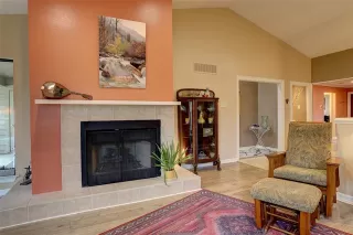 Photo #6: 21223409 Listing 