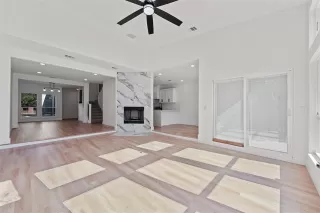 Photo #3: 21223700 Listing