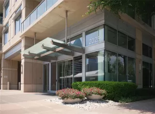 Photo #6: 21223829 Listing