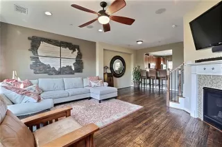 Photo #2: 21223995 Listing