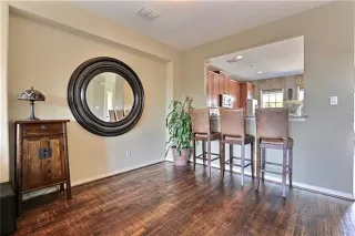 Photo #5: 21223995 Listing