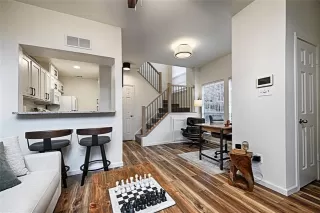 Photo #3: 21224398 Listing 