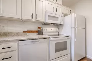 Photo #4: 21224398 Listing 