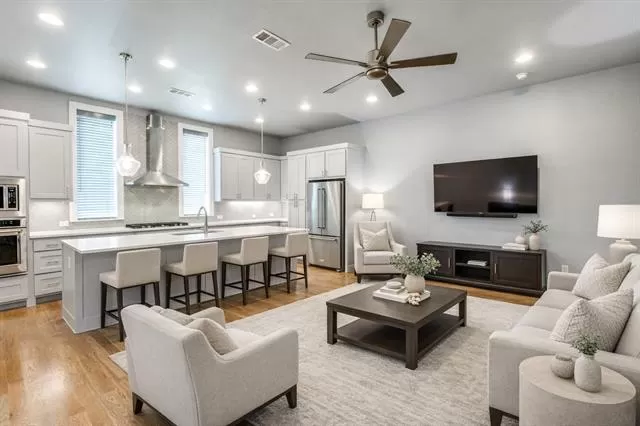 MLS: 21224753 Condo For Sale