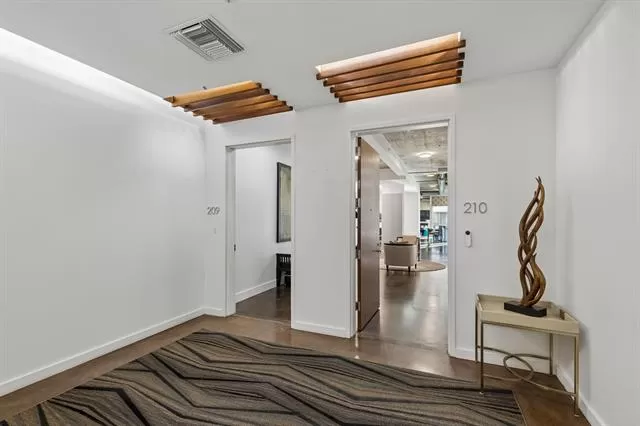 MLS: 21224809 Condo For Sale