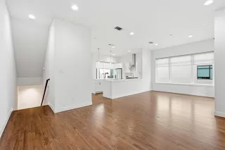 Photo #6: 21225089 Listing 