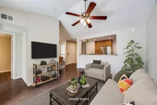 Photo #2: 21225191 Listing 