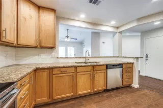 Photo #5: 21225191 Listing 