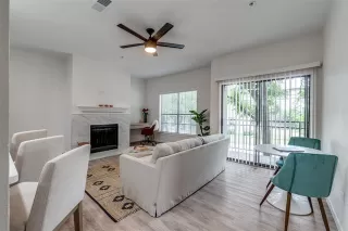 Photo #5: 21225713 Listing 