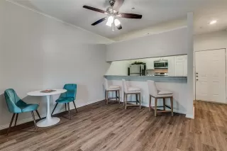 Photo #4: 21225792 Listing 